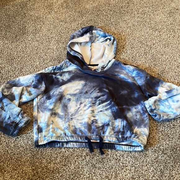 Old Navy tie die sweatshirt - 6-7